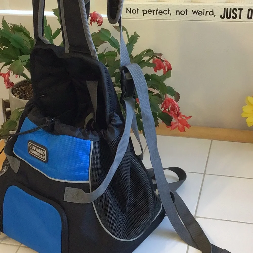 ‘Outward Hound’ Pet-a-Roo Front Style Pet Carrier